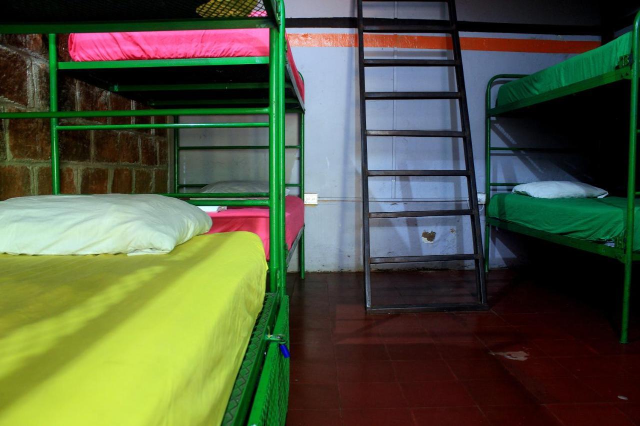Bigfoot Hostel León Buitenkant foto